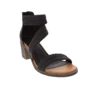 Sugar Haidee Sandals Black 11 NWT